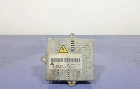 BMW 3 E46 Voltage converter/converter module 1307329074