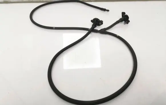 KIA Soul Windshield washer spray nozzle 