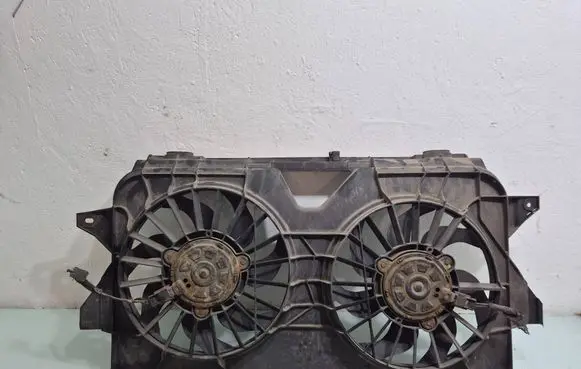 Chrysler Voyager Electric radiator cooling fan 04677695AA 04677690AA