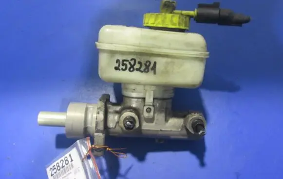 Seat Toledo II (1M) Master brake cylinder