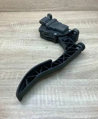 Audi A6 S6 C6 4F Accelerator throttle pedal 4F1723523A 6PV00898404