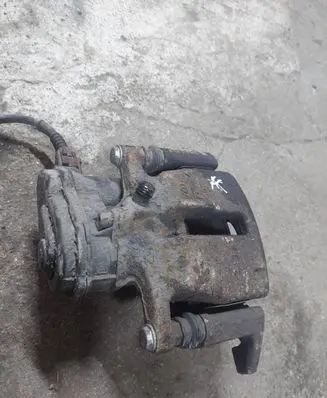 Audi A5 8T 8F Rear brake caliper 6442AA 3138