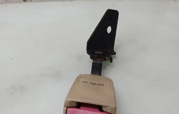 Peugeot 407 Rear seatbelt buckle 5034188