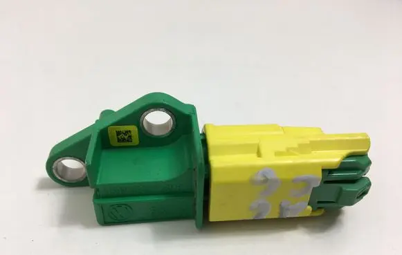 Audi A6 S6 C6 4F Airbag deployment crash/impact sensor 1K0909306C
