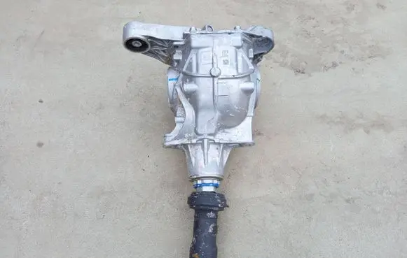 BMW X7 G07 Rear differential 8849918
