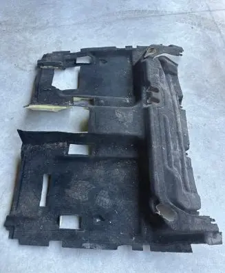 Mercedes-Benz ML W164 Rear floor carpet liner A1646803441