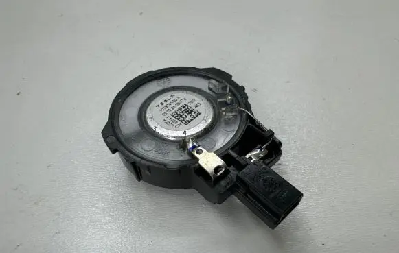 Tesla Model Y Front door speaker 107974100A