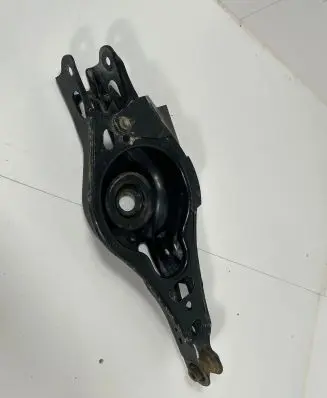 Toyota RAV 4 (XA50) Rear upper control arm/wishbone