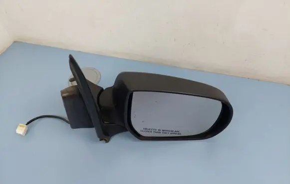 Mazda Tribute Front door electric wing mirror E1101532 E1102532