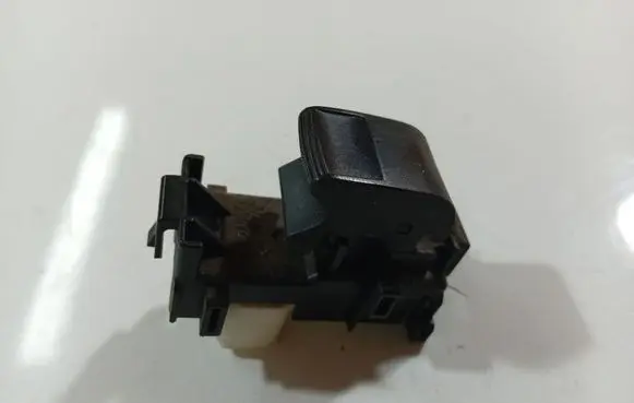 Toyota Yaris Electric window control switch 8292h71