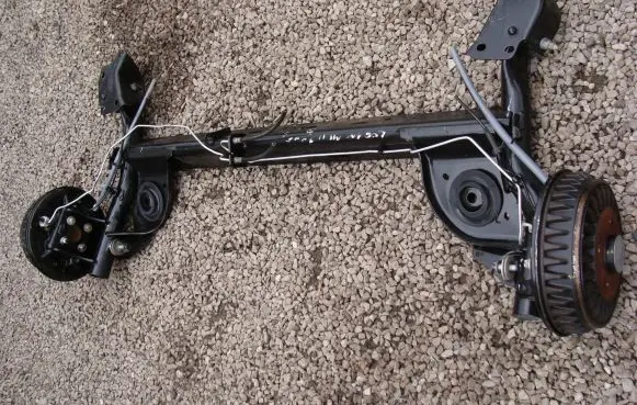 Dacia Logan II Rear axle beam with reductor 