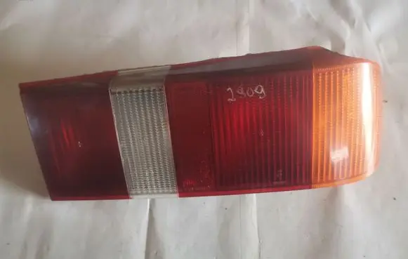 Ford Sierra Rear/tail lights 53349R23 83AG13A602