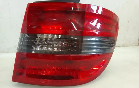 Mercedes-Benz B W245 Rear/tail lights A169820