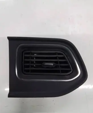 Renault Master III Dashboard air vent grill cover trim 687505442R
