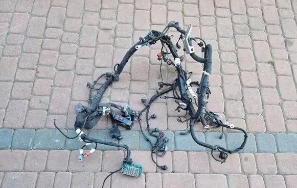 Opel Insignia B EUR ISO radio connector 39202028