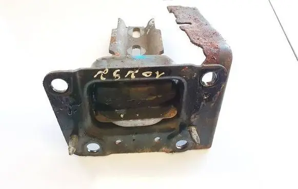 Engine mount bracket