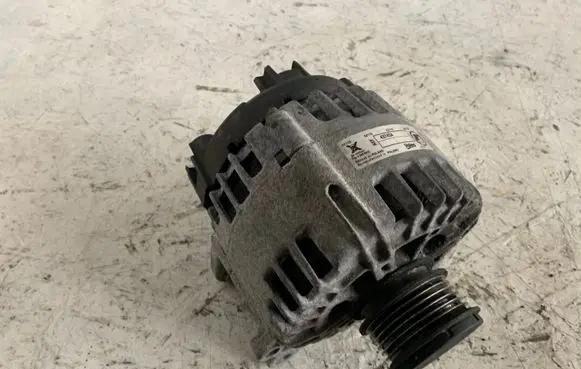 Skoda Octavia Mk2 (1Z) Generator/alternator C607703R