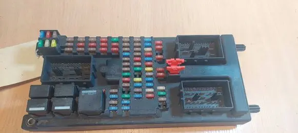 Land Rover Range Rover Sport L320 Central body control module 519051718 YQE500420 000130657