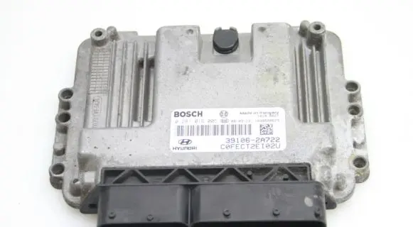 Hyundai i30 Engine control unit/module 391062A722