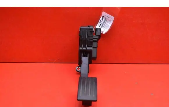 Ford Focus C-MAX Accelerator throttle pedal 4M51-9F836-AJ