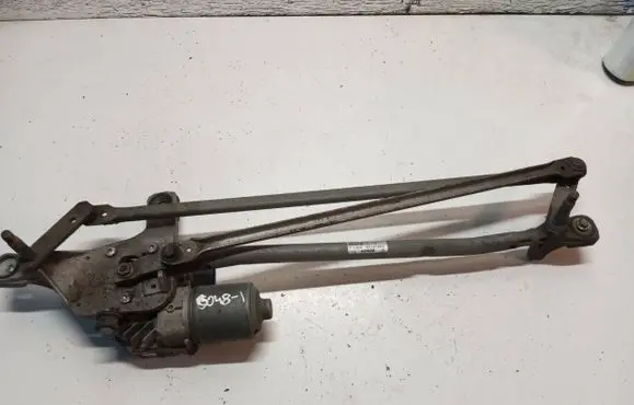 Volvo S80 Front wiper linkage and motor 31333457