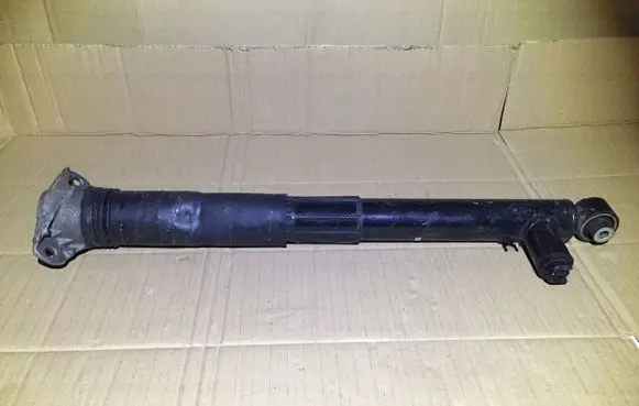 Volkswagen Tiguan Front shock absorber/damper 