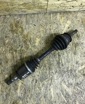 Nissan Pathfinder R51 Front driveshaft