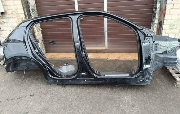Volvo XC40 Side car body part 