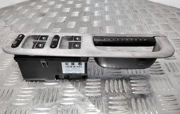 Skoda Octavia Mk1 (1U) Electric window control switch 1U6959793 05073251