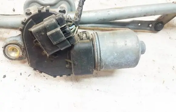 Ford Mondeo Mk III Wiper motor 1s7117508ad 0390241702