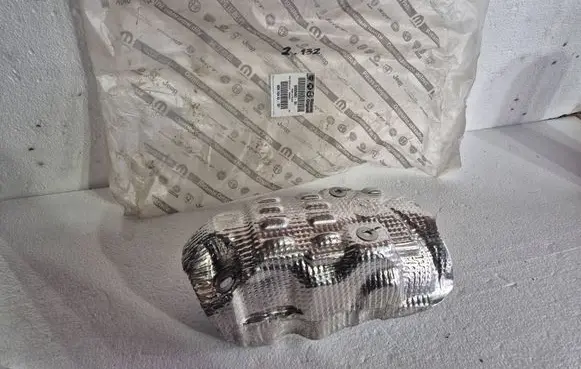 Fiat Tipo Heat shield in engine bay 55254593 68297434AA