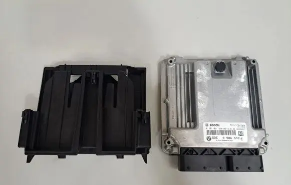 BMW 4 F32 F33 Engine control unit/module 8586540 8507703
