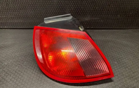 Mitsubishi Colt Rear/tail lights MR957365 27850102