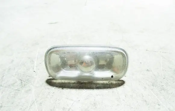 Audi A6 S6 C6 4F Front fender indicator light 8E0949127
