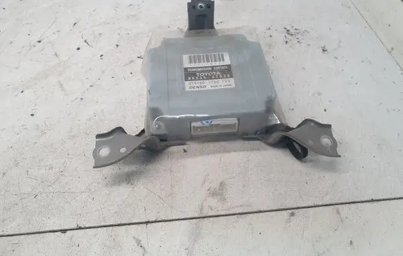 Toyota Prius (XW20) Gearbox control unit/module 8953547020