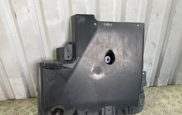 Land Rover Evoque I Rear underbody cover/under tray EJ32104C21AA