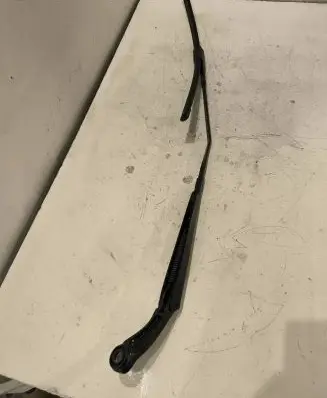 Audi Q3 8U Front wiper blade arm 74432