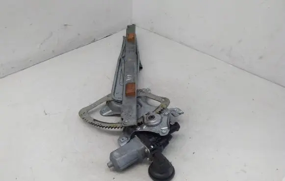 Toyota Auris 150 Front door window regulator with motor 857200D120 973581100 AV2621002340