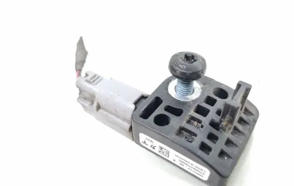 Tesla Model S Airbag deployment crash/impact sensor 100527400B 100527400 270062F09BD