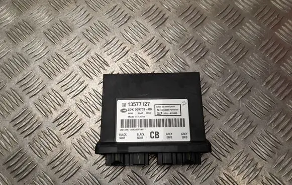 Cadillac SRX Door control unit/module 13577127