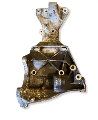 Volvo V70 Generator/alternator bracket 31316673