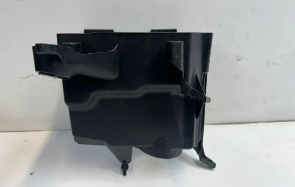Mercedes-Benz E W213 Fuse box cover A2135400124