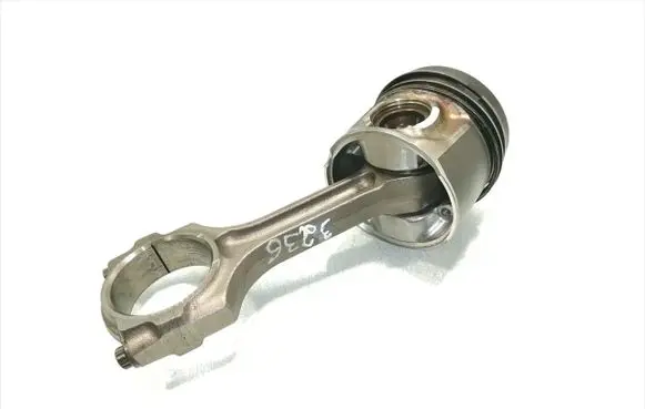Honda CR-V Piston with connecting rod 