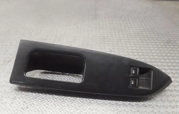 Volkswagen Caddy Electric window control switch 1K3959857C