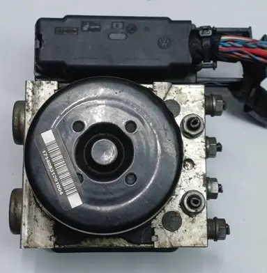 Volkswagen Golf VI ABS Pump 1K0614517BG 1K0907379AH