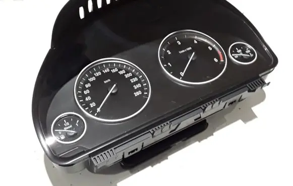 BMW 5 F10 F11 Speedometer (instrument cluster) 25811511 9291414