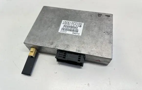 Audi A4 S4 B7 8E 8H Bluetooth control unit module 8P0862335E 4EGJ00051CB4