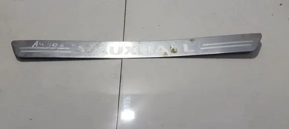 Opel Insignia A Front sill trim cover 13272116