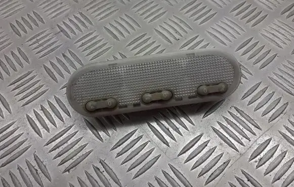 Renault Megane II Headlining lighting console trim 8200073234