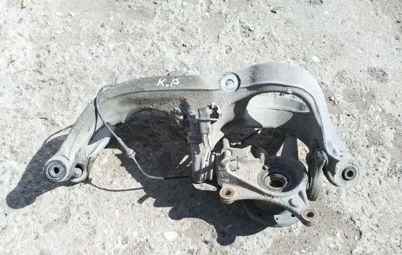 Peugeot 407 Front wheel hub spindle knuckle